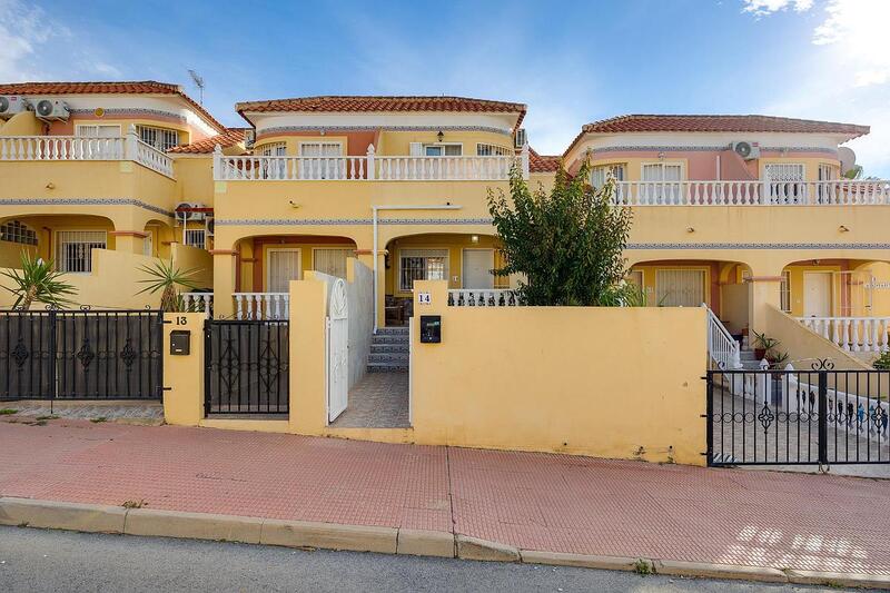 3 bedroom Townhouse for sale