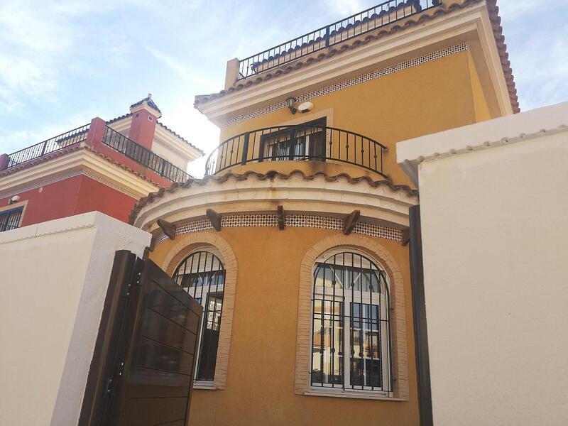 3 Cuarto Villa en venta