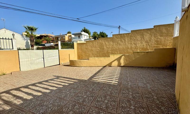 2 Cuarto Villa en venta