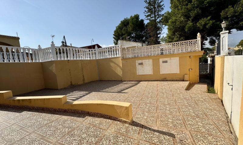 2 Cuarto Villa en venta