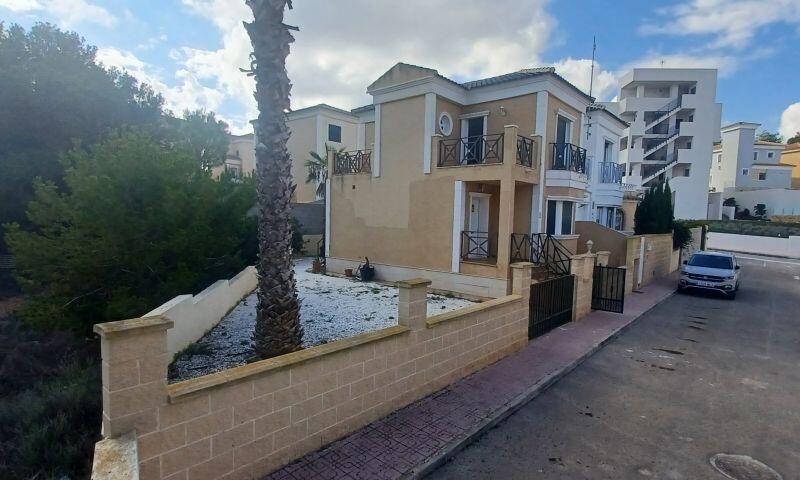 Villa til salg i Orihuela, Alicante