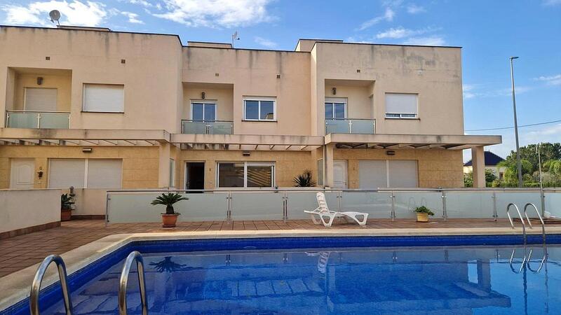 Townhouse for sale in Los Montesinos, Alicante