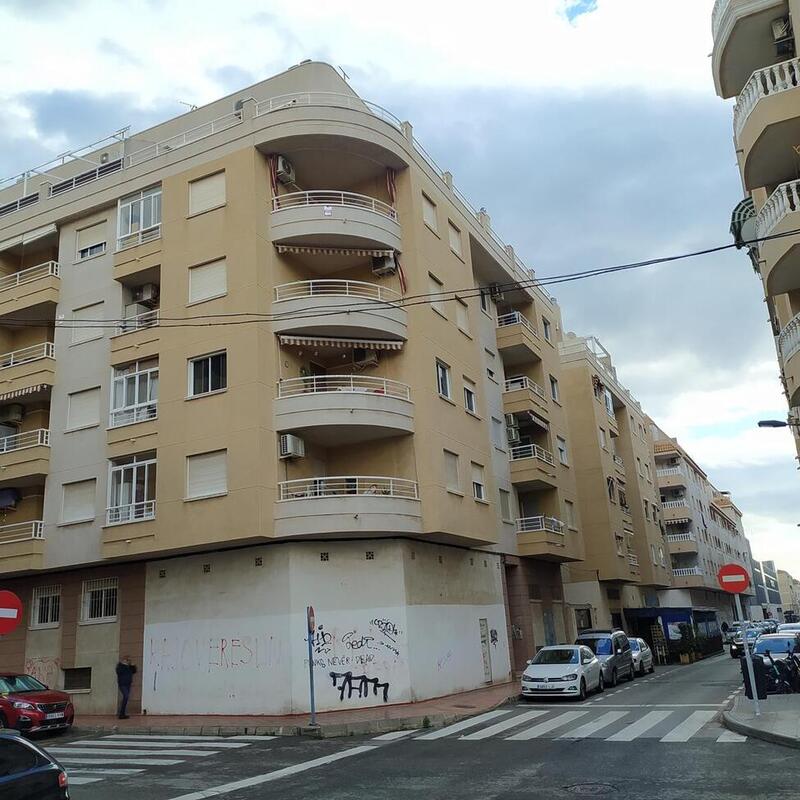 Apartamento en venta en Torrevieja, Alicante