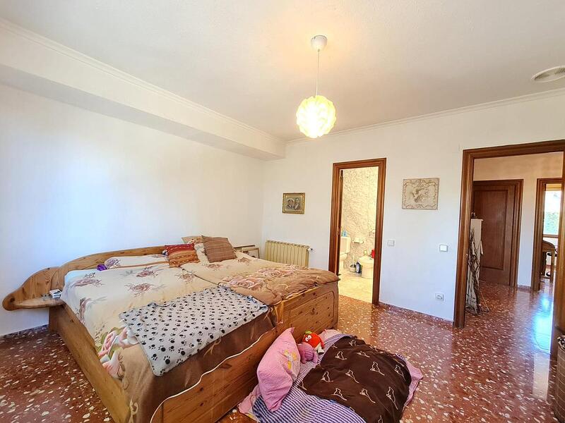 4 Cuarto Villa en venta