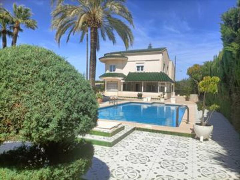 Villa till salu i Elx/Elche, Alicante