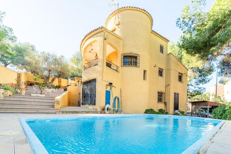 Villa à vendre dans Orihuela Costa, Alicante