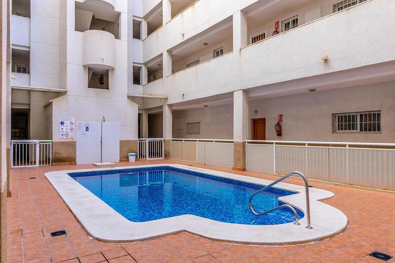 2 bedroom Apartment for sale