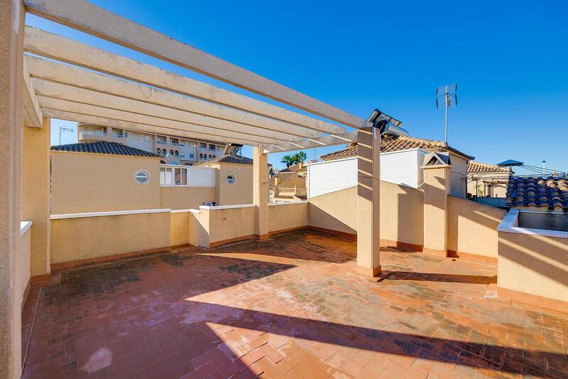 2 Cuarto Villa en venta