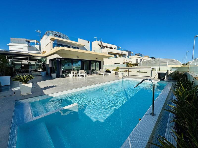 Villa à vendre dans Orihuela Costa, Alicante