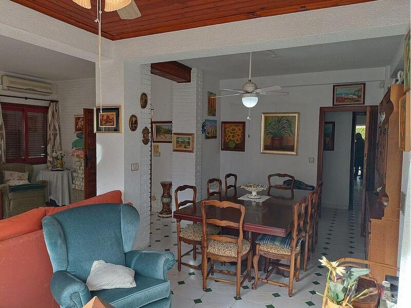 4 Cuarto Villa en venta