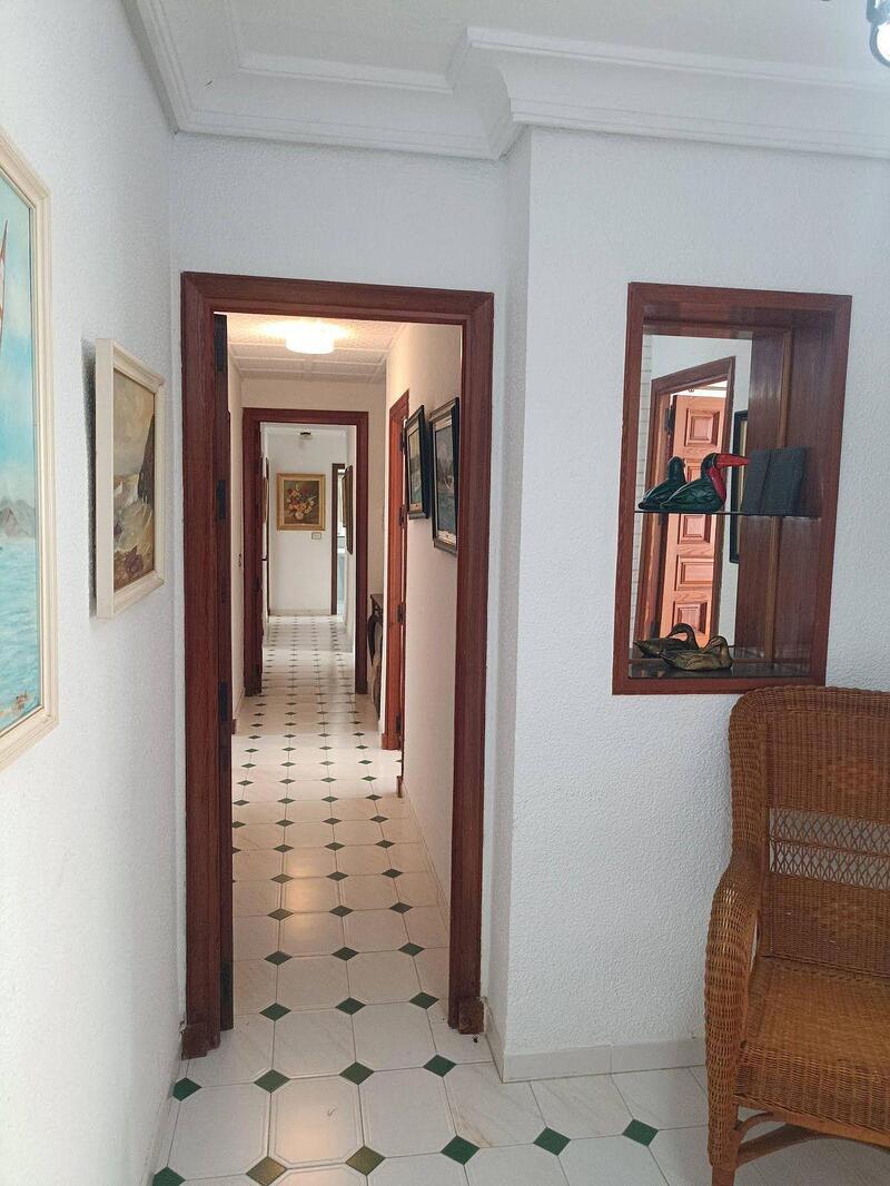 4 Cuarto Villa en venta