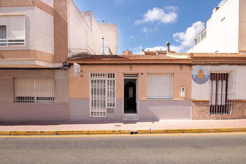 Maison de Ville à vendre dans Torrevieja, Alicante