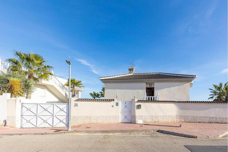 Villa for sale in Rojales, Alicante