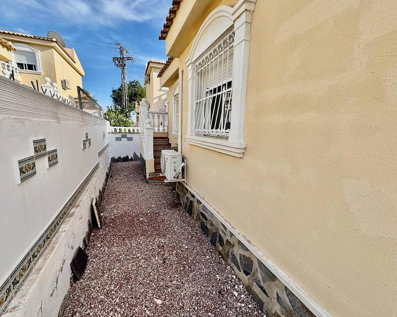 2 Cuarto Villa en venta