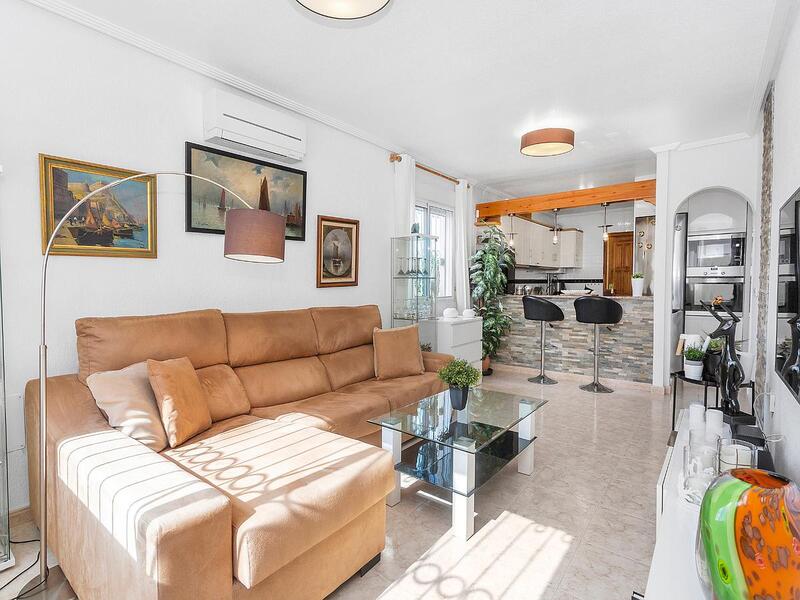 Villa à vendre dans Torrevieja, Alicante