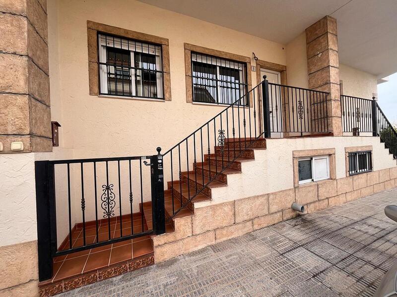 Apartment for sale in Almoradí, Alicante