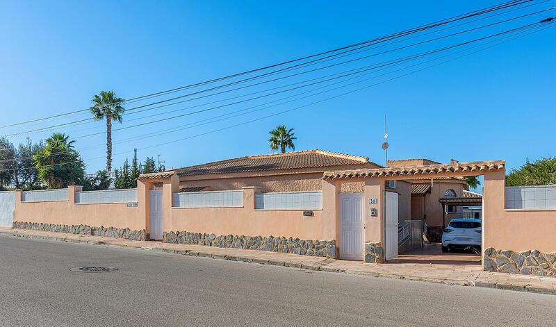 3 Cuarto Villa en venta