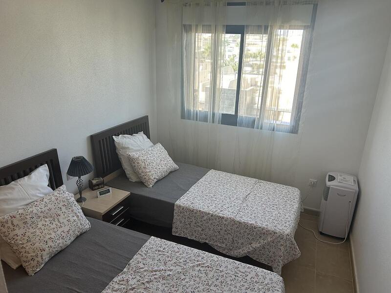 2 slaapkamer Appartement Te koop