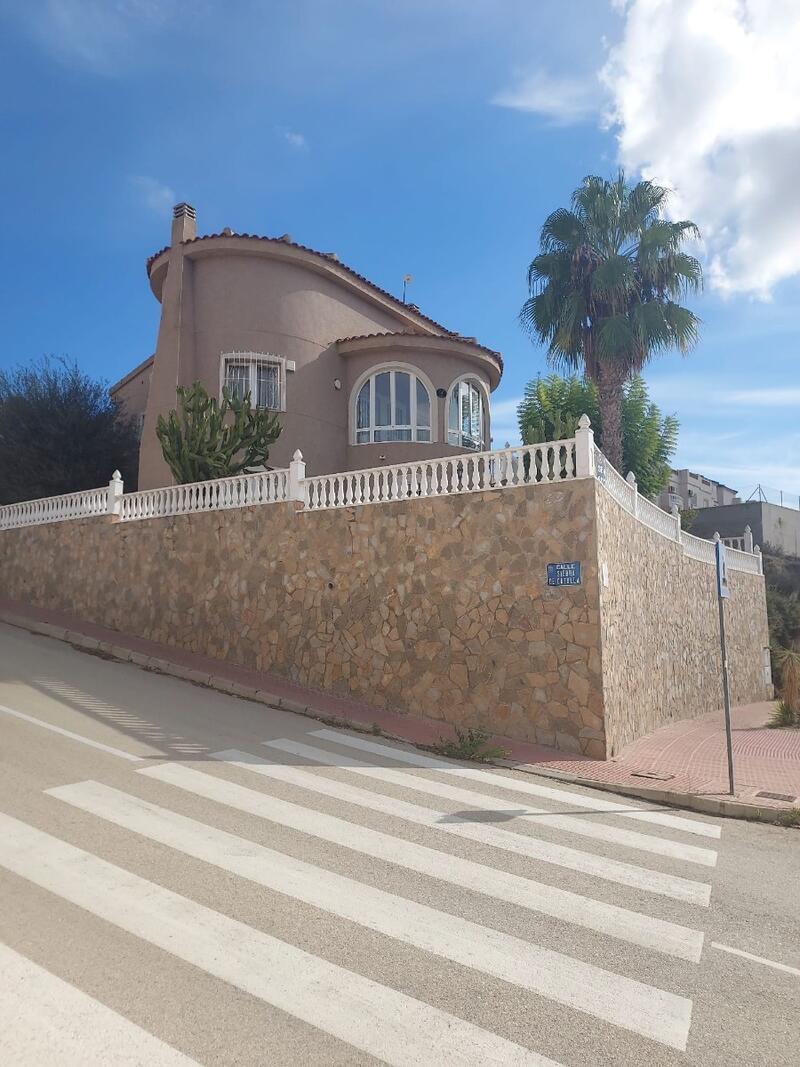 вилла продается в Ciudad Quesada, Alicante