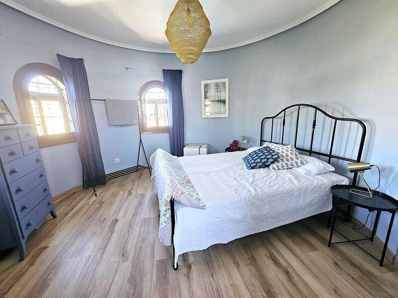 4 slaapkamer Villa Te koop