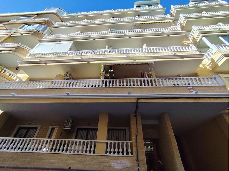 Apartment for sale in Torrevieja, Alicante