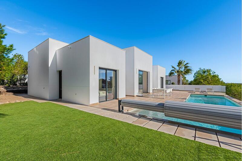 Villa till salu i Las Colinas Golf, Alicante