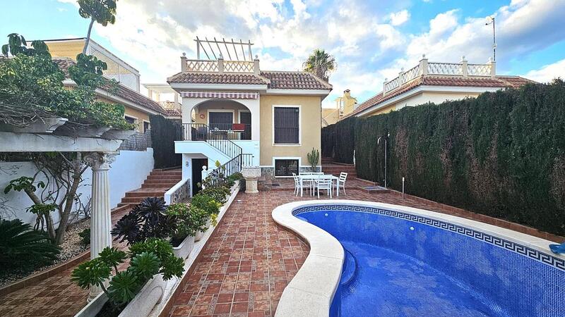 Villa à vendre dans Ciudad Quesada, Alicante