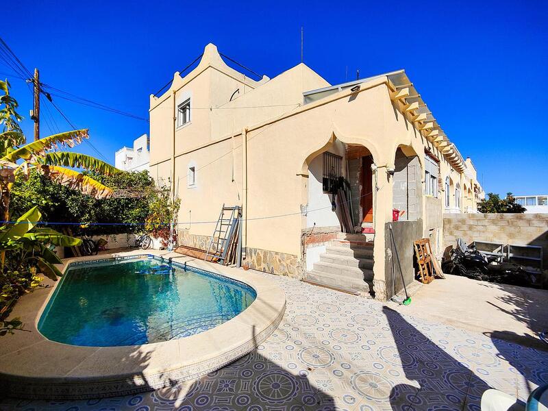 Country House for sale in San Miguel de Salinas, Alicante