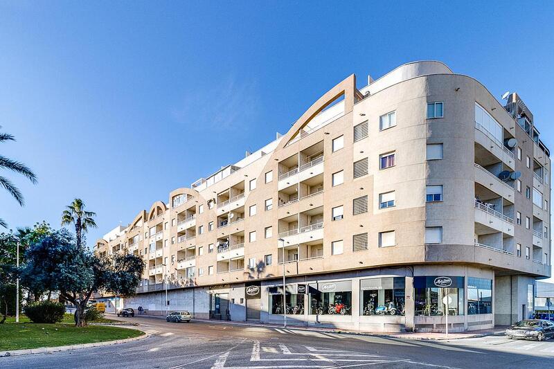 Apartment for sale in Torrevieja, Alicante