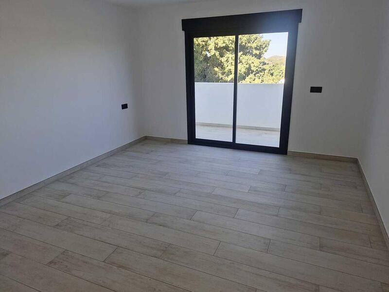 4 Cuarto Villa en venta