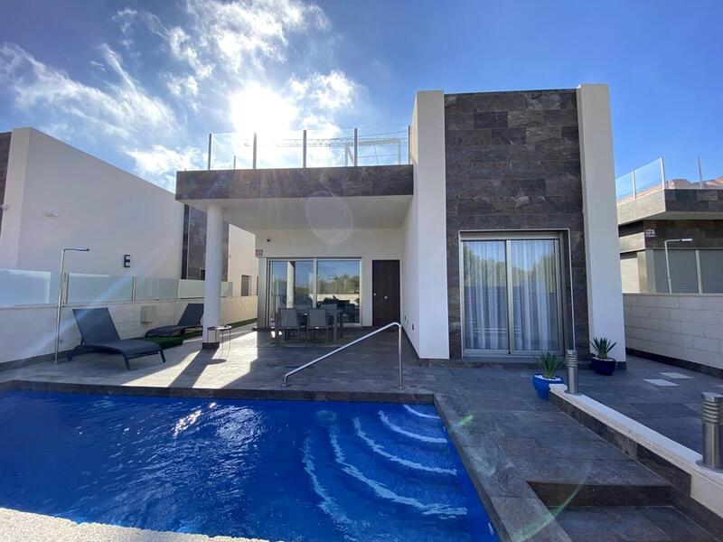 Villa en venta en Orihuela Costa, Alicante