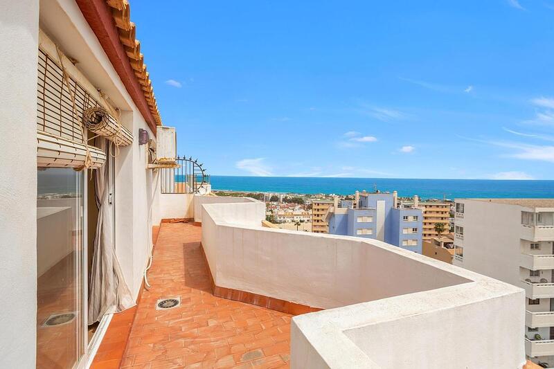 квартира продается в Torrevieja, Alicante