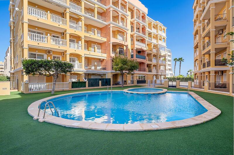 3 bedroom Apartment for sale