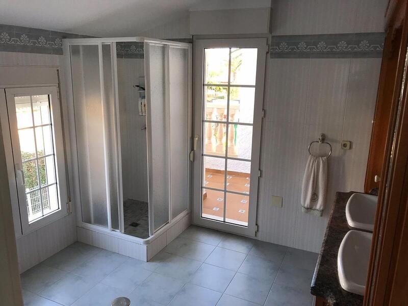 7 Cuarto Villa en venta