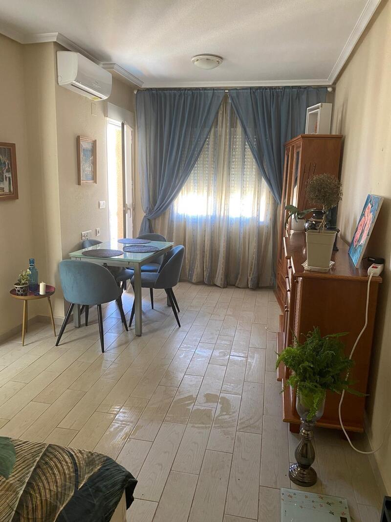 Appartement zu verkaufen in Torrevieja, Alicante