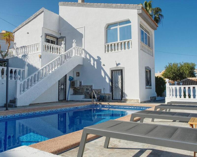 Villa til salgs i Ciudad Quesada, Alicante