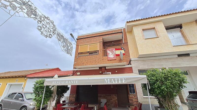 Townhouse for sale in Benijófar, Alicante