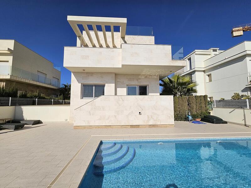 5 bedroom Villa for sale