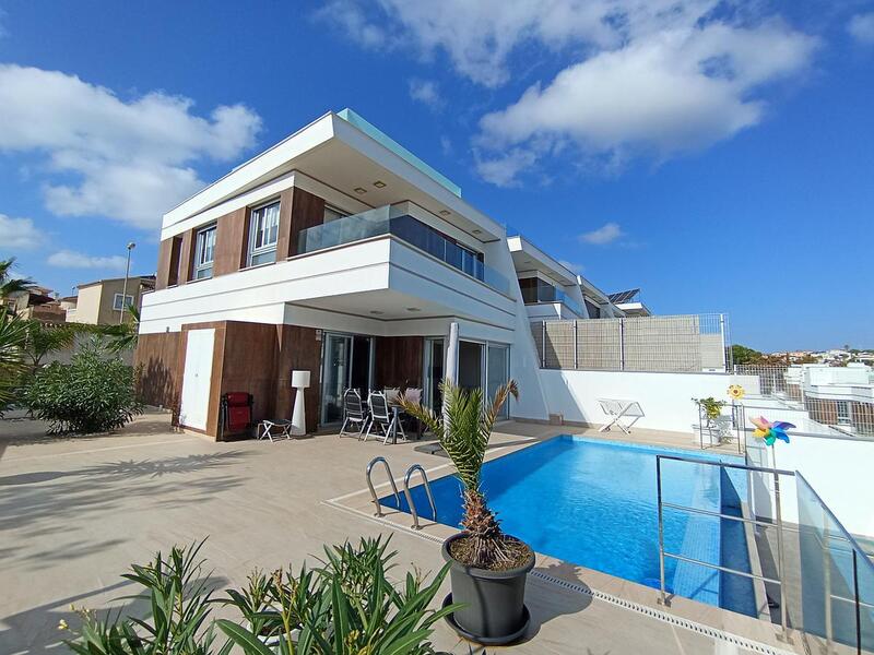 Villa à vendre dans San Miguel de Salinas, Alicante