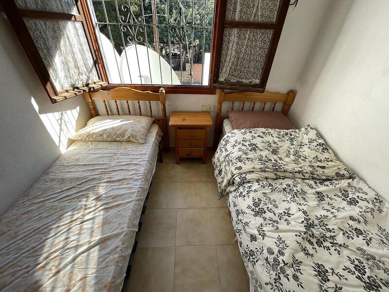 2 Cuarto Adosado en venta