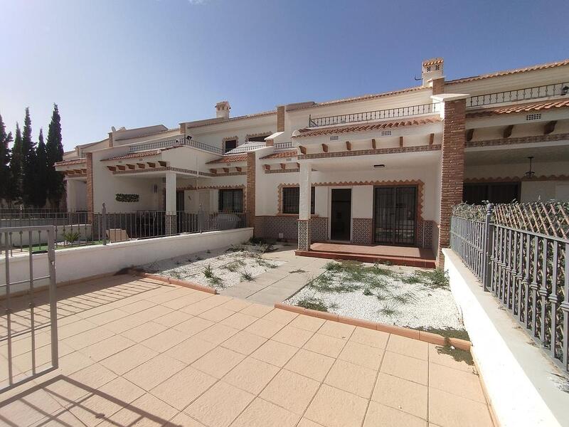 Townhouse for sale in San Miguel de Salinas, Alicante