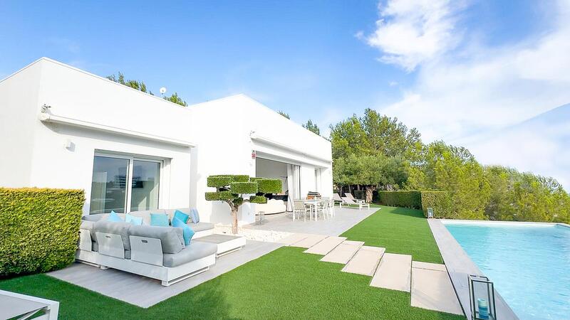 Villa till salu i Las Colinas Golf, Alicante