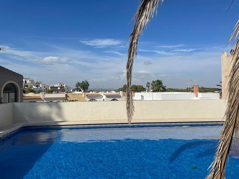 Townhouse for sale in Los Balcones, Alicante