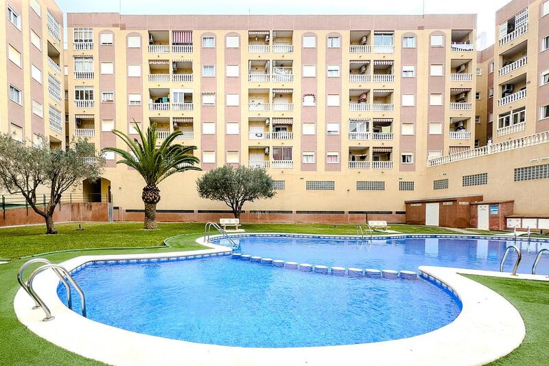 Apartamento en venta en Torrevieja, Alicante