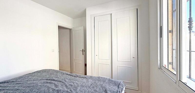 4 Schlafzimmer Stadthaus zu verkaufen