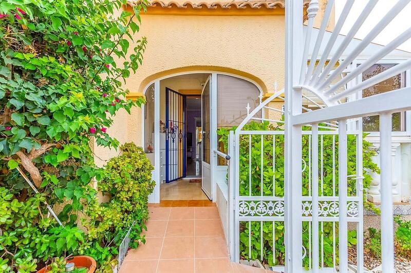 Villa à vendre dans Orihuela Costa, Alicante