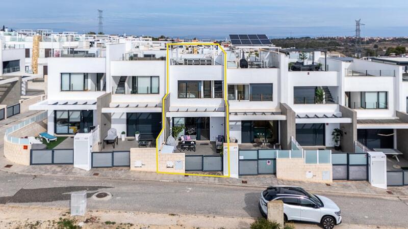 Stadthaus zu verkaufen in Villamartin, Alicante