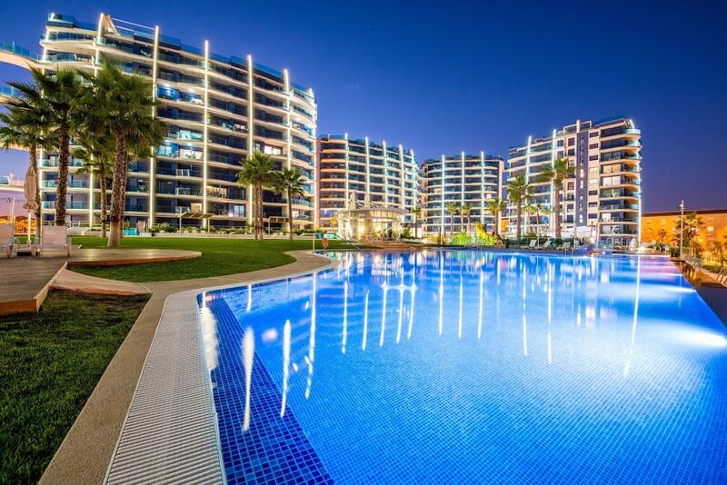 квартира продается в Torrevieja, Alicante