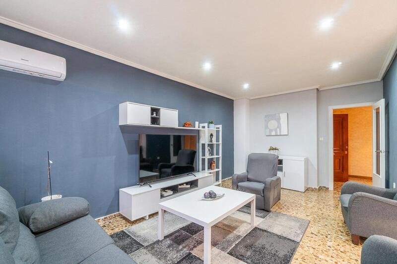 3 bedroom Apartment for sale