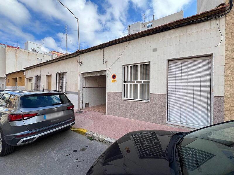 Adosado en venta en Guardamar del Segura, Alicante